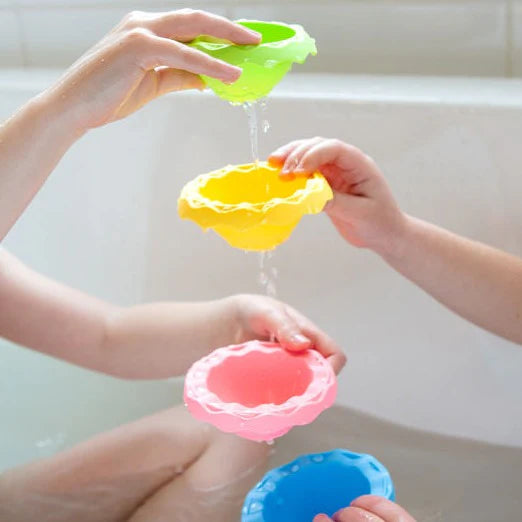 stack and pour bath egg